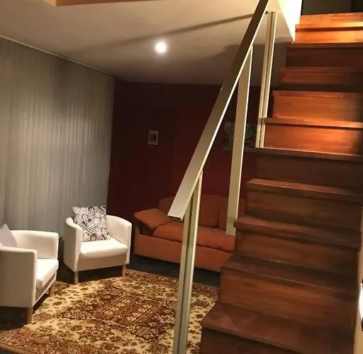 Avec Piscine Apartment